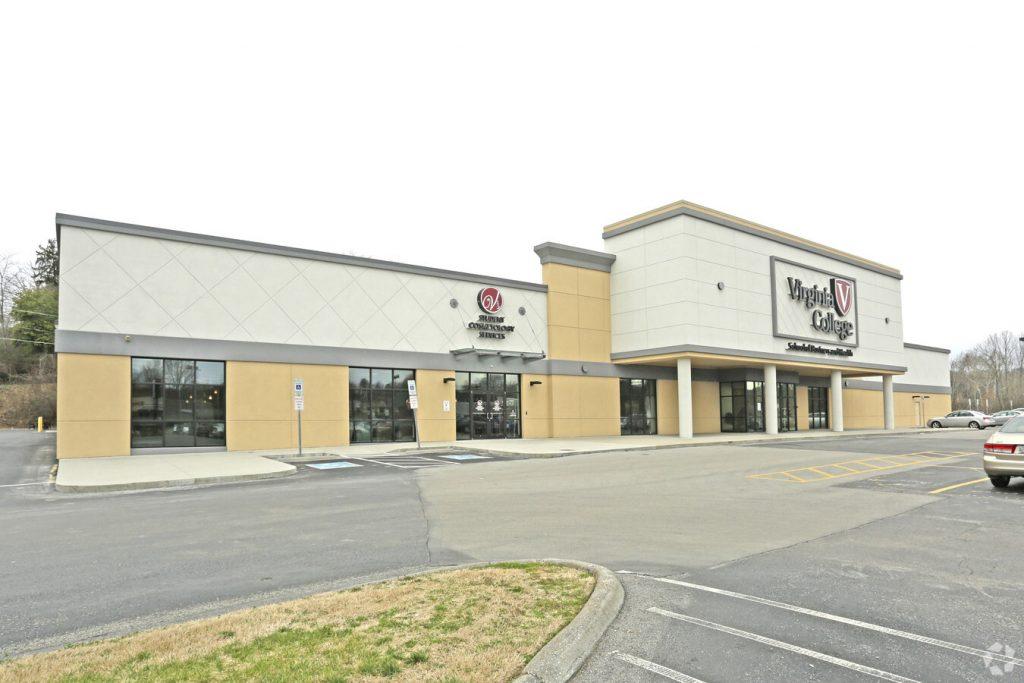 Sold 5003 N Broadway St